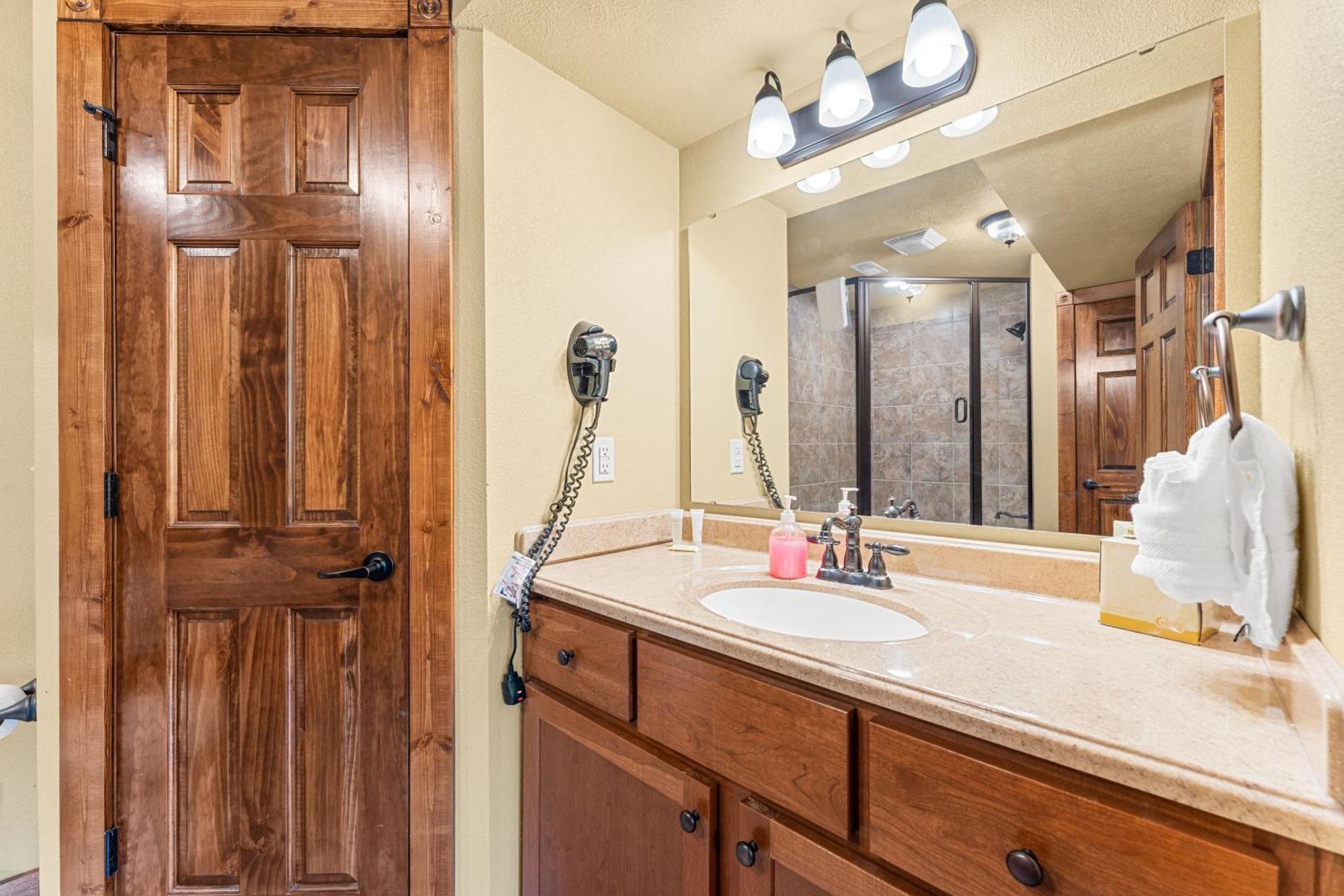 Makin Memories Lodge Cabin Branson West Extérieur photo